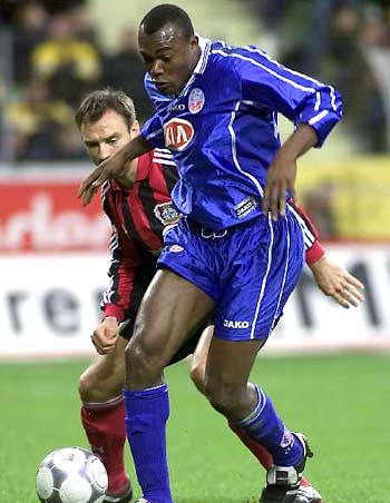 他的决策显 他的决策显